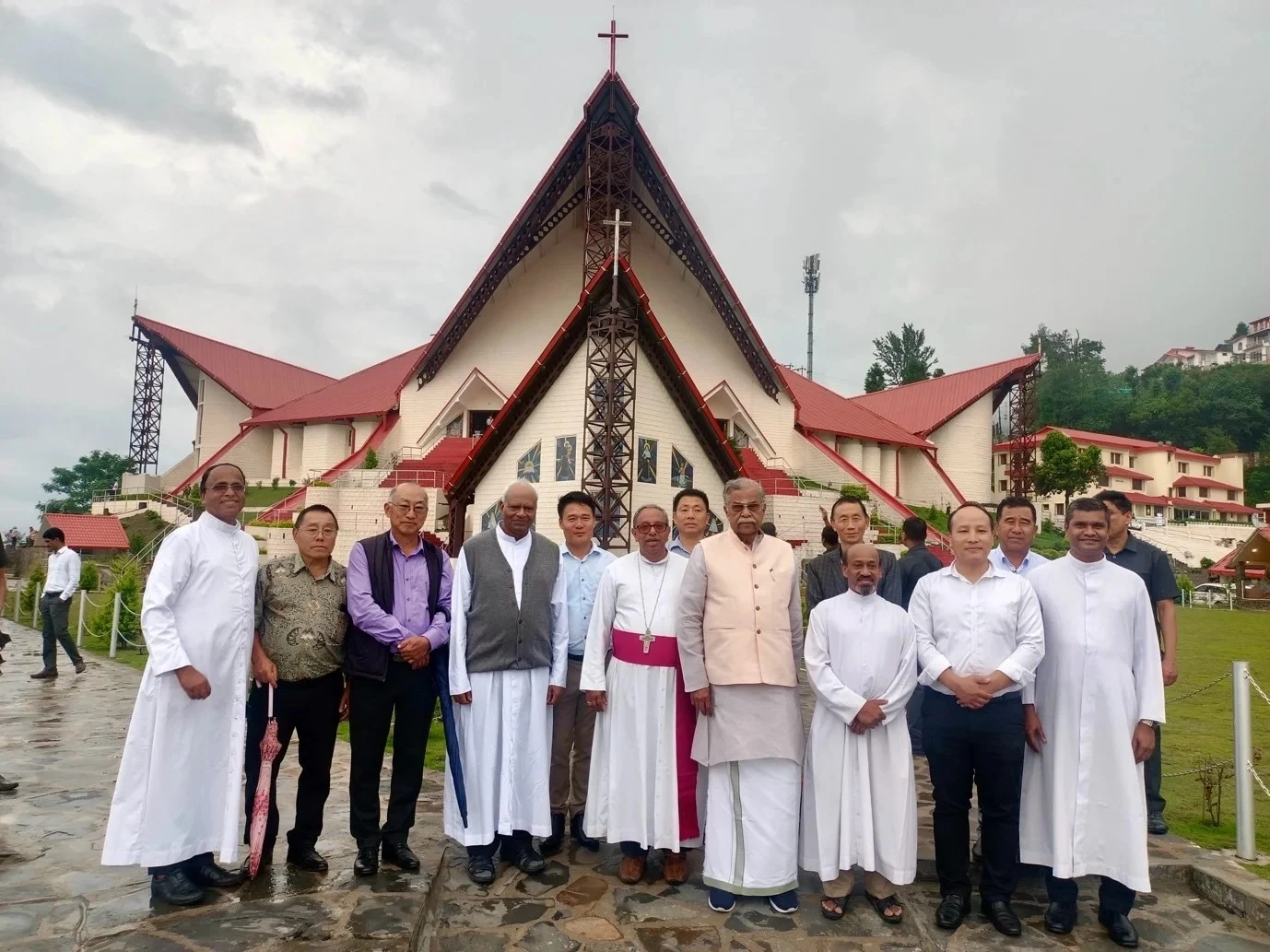 Governor visits Mary Help of Christians Cathedral in Kohima, acknowledges contributions of Catholics Church in State